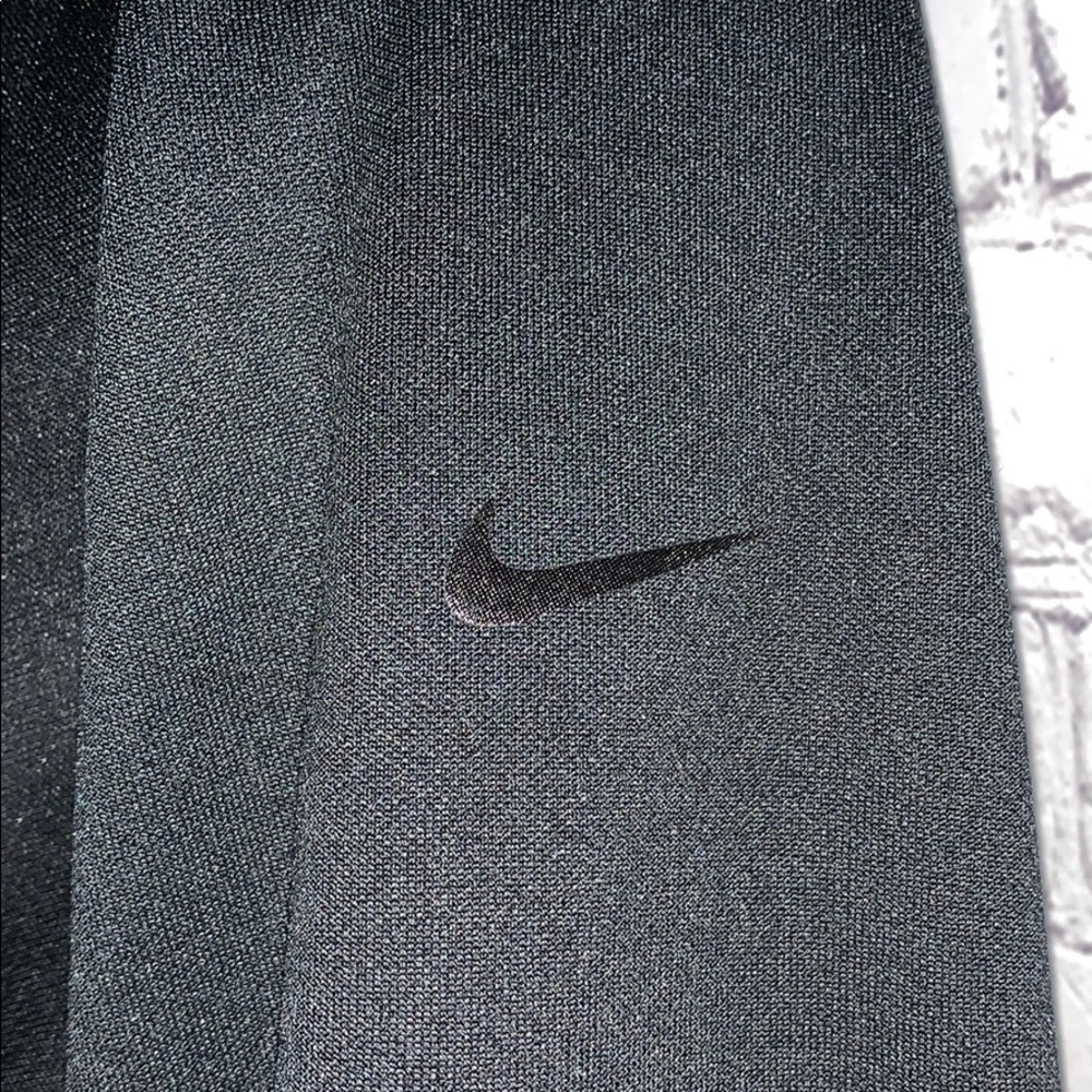Nike Golf Quarter-Zip Black Jacket Size Youth Lg - Picture 4 of 8